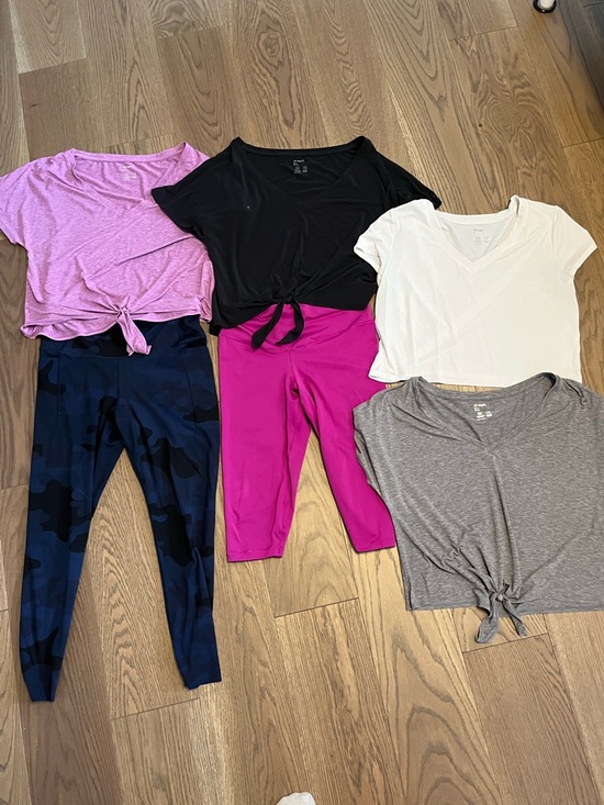 GAP Tops - GapFit workout bundle - Medium